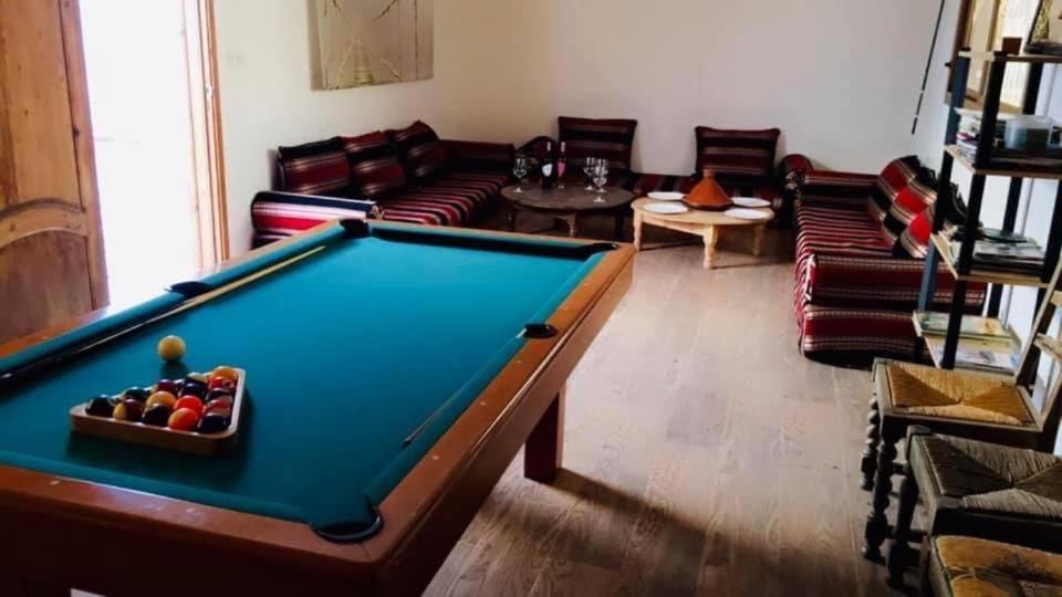 Chez Billy, Moderne Avec Piscine Prive